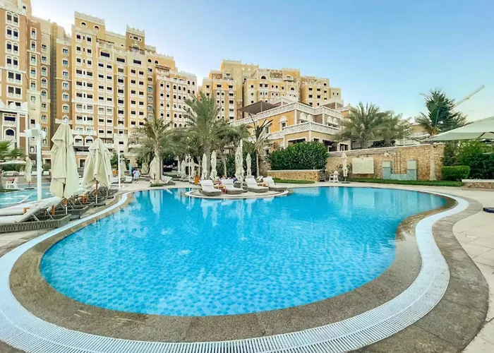 Bespoke Holiday Homes - Palm Jumeirah -2 Bedroom Sea View With Beach Access, Balqis